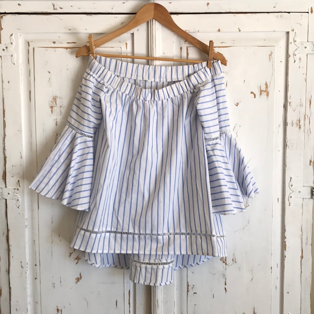 Off shoulder hi-low stripe top